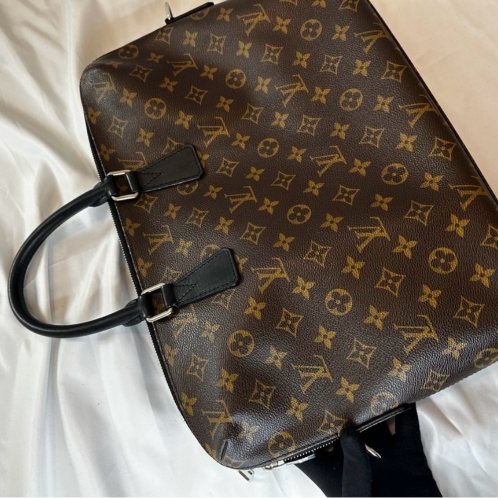Louis Vuitton bag - Picture 5 of 9